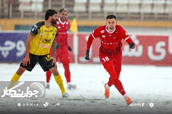 پرسپولیس در برف سپاهان را به آتش کشید