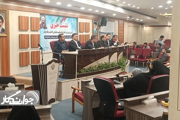 آموزش حضوری به شیوههای مختلف برقرار است