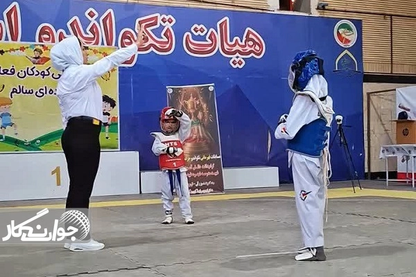 معرفی نفرات برتر دختران تکواندو قم