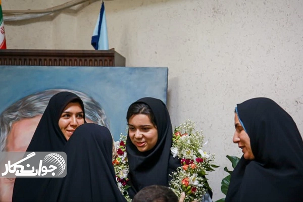 مدالی که رنگ ایثار گرفت