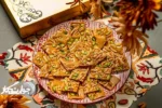 سوهان قم سوغاتی شیرین