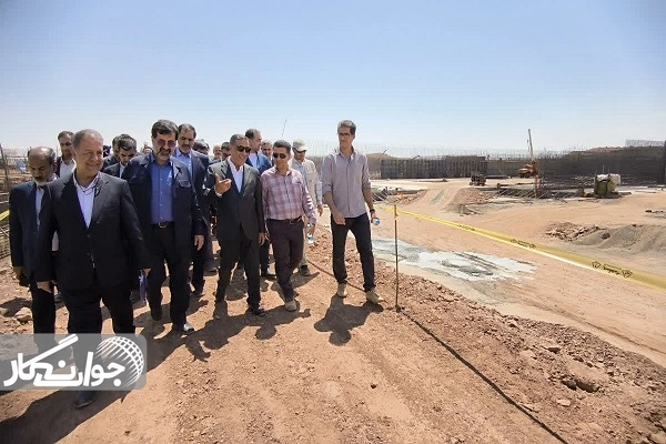 معاون رئیسجمهور از تصفیهخانه فاضلاب پردیسان بازدید کرد